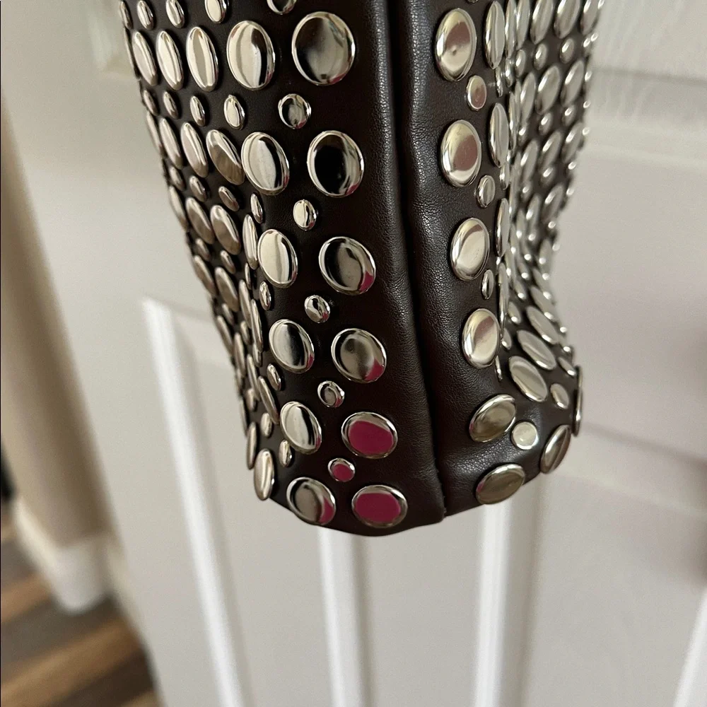Urban Outfitters dark brown, studded shoulder bag NWOT. Adorable for spring. - Picture 4 of 5